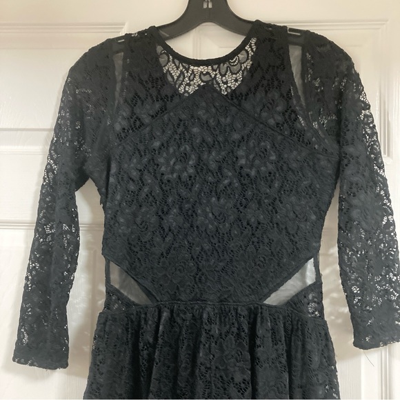 Abercrombie & Fitch Lace Cutout Waist Short Party Dress 3/4 Sleeves Black Sz M - Picture 8 of 16